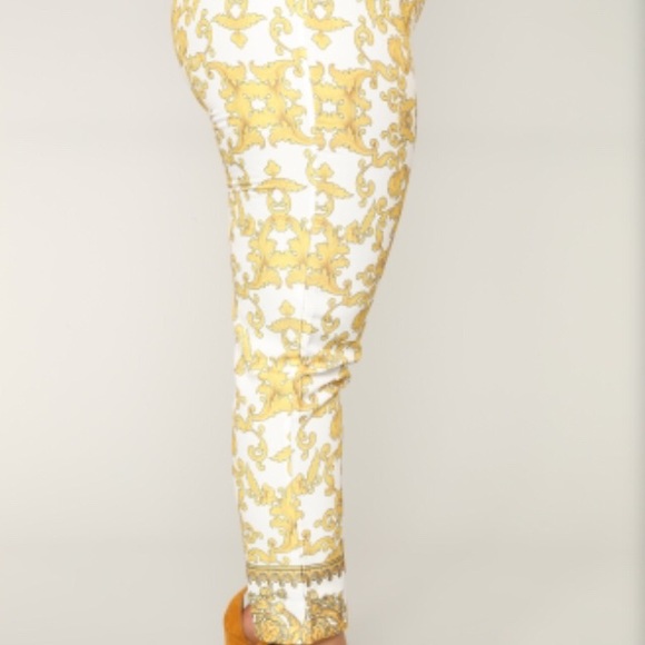 Catania Printed Set - White/Multi 🥰 - Picture 5 of 5